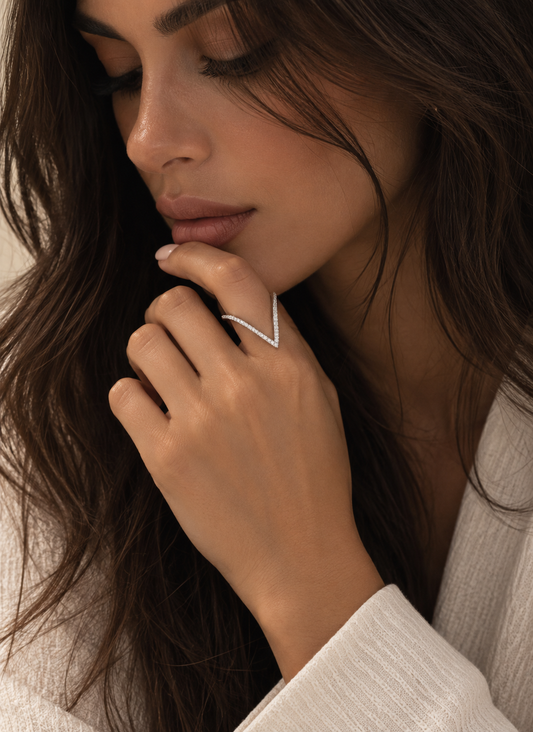 Vee Ring ✨